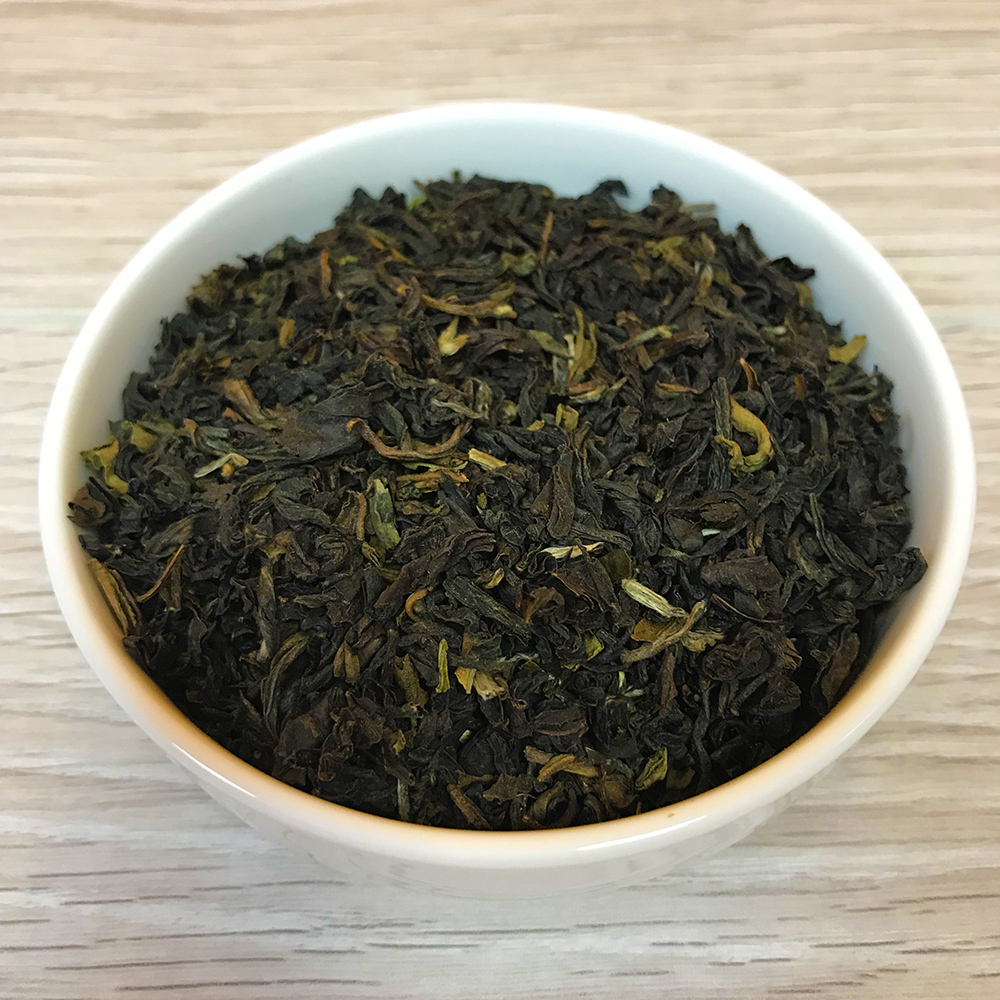Цейлонский чай из шри ланки. Чай Мутун. Чай заварной. Чай черный из Шри Ланки. Черный заварной чай.