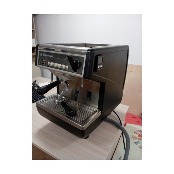 Кофемашина Nuova Simonelli Appia 1Gr V